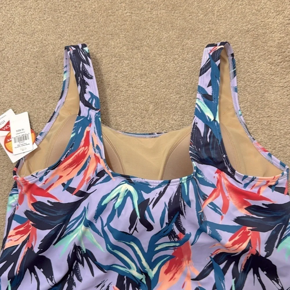 NWT L.L. Bean BeanSport Scoopneck Purple Floral Wireless Tankini Top Size 16